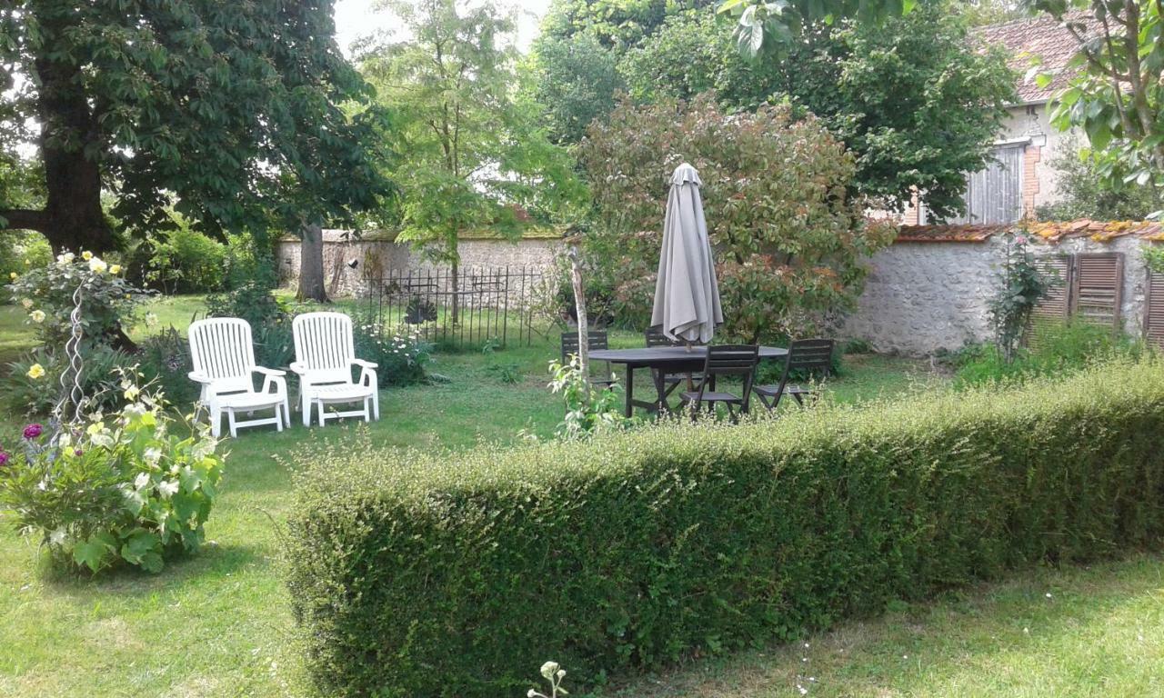 Une Maison A La Campagne Beaune-la-Rolande Exterior foto